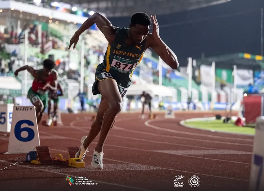 Sihle in the South Africa kit driving out of the starting blocks